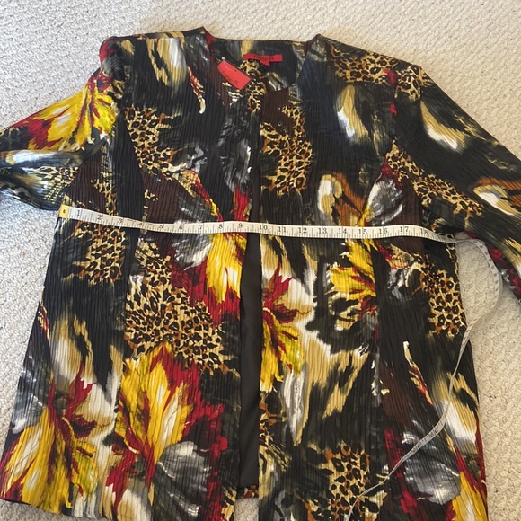 Joni B. Silky Floral & Animal Print Jacket - Picture 4 of 10